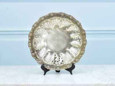 Антикварна срібна таріль