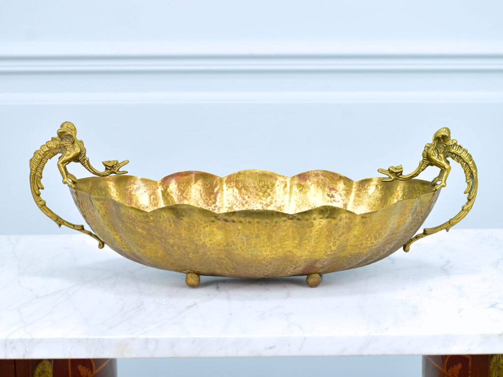 Антикварна фруктовниця