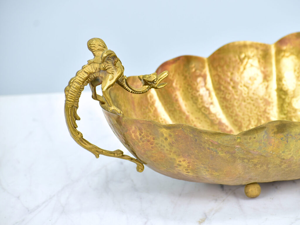 Антикварна фруктовниця