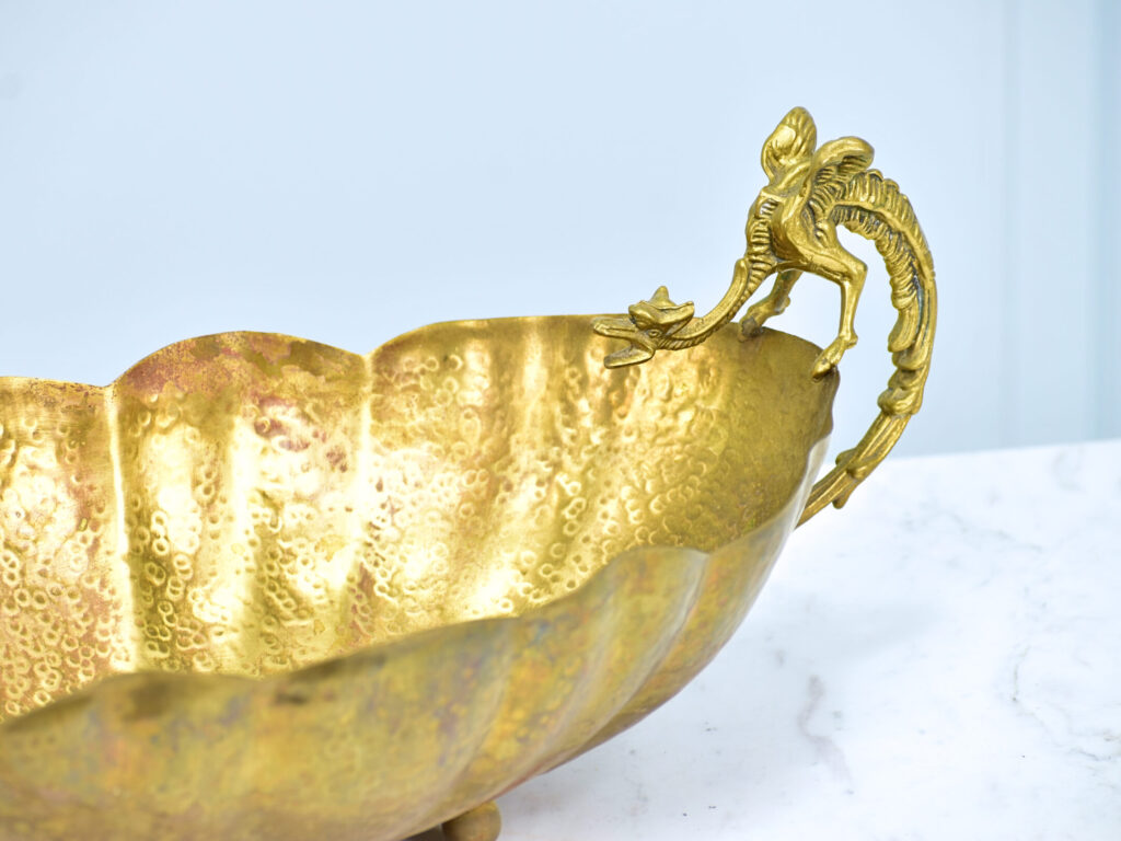 Антикварна фруктовниця