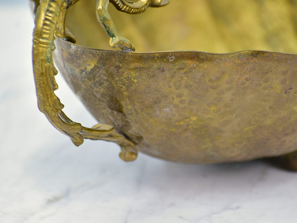 Антикварна фруктовниця