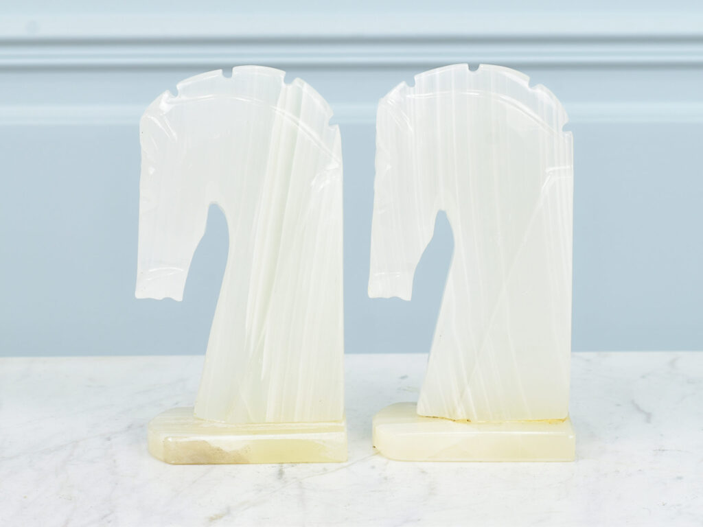 Вінтажні обмежувачі для книг