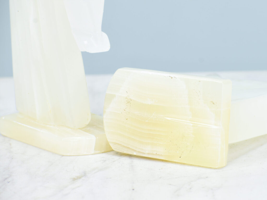 Вінтажні обмежувачі для книг