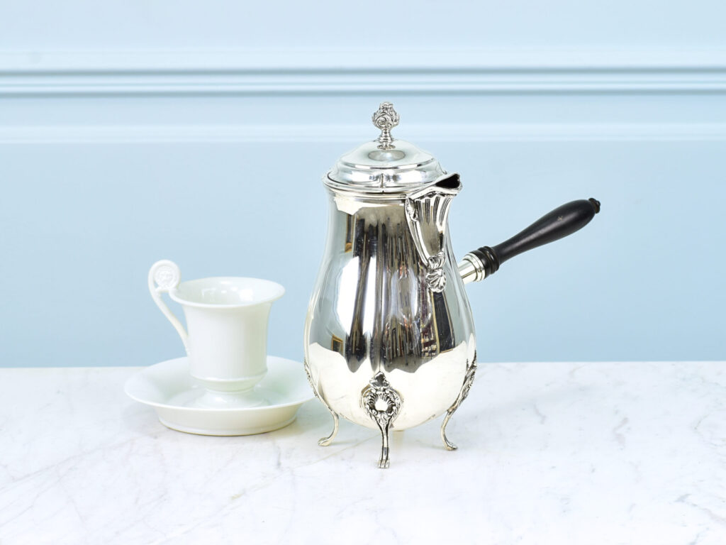 Антикварна шоколадниця, Ercols