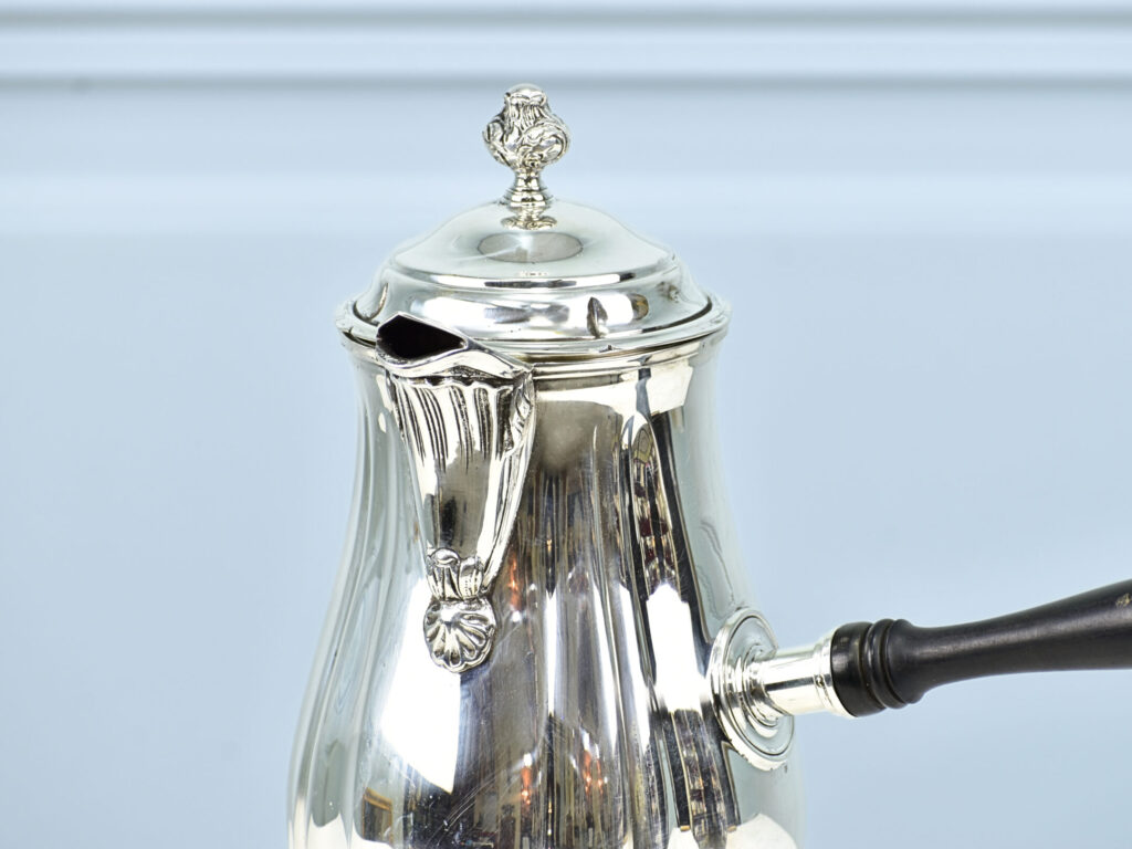 Антикварна шоколадниця, Ercols