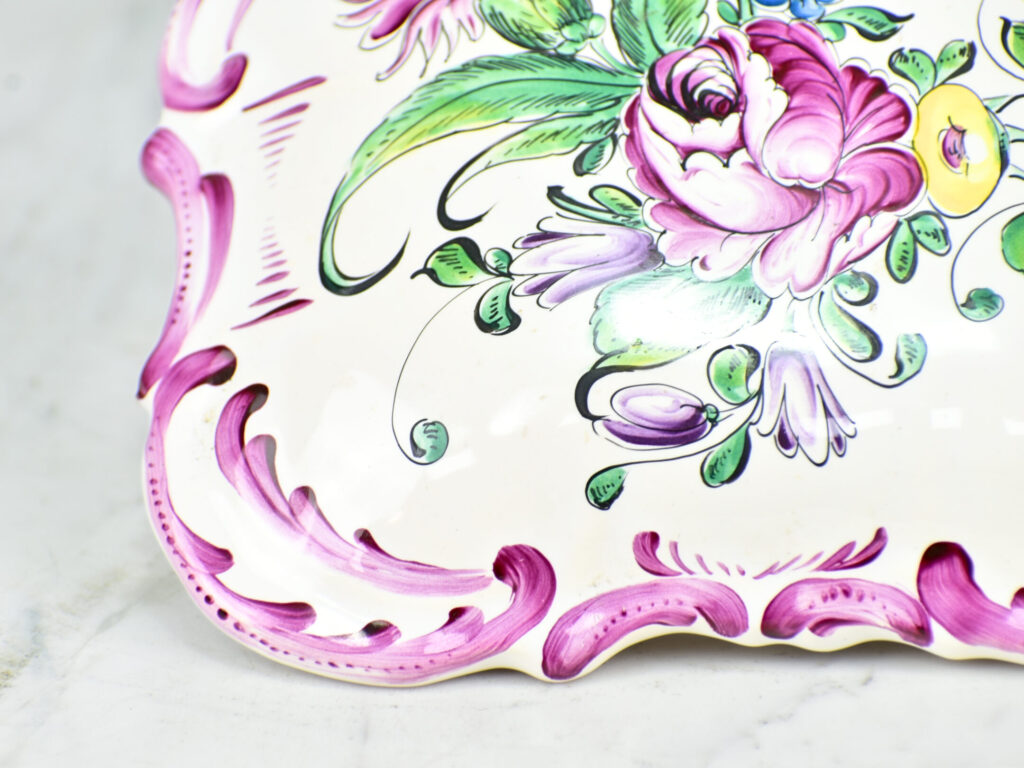 Порцелянова шкатулка з ручним розписом