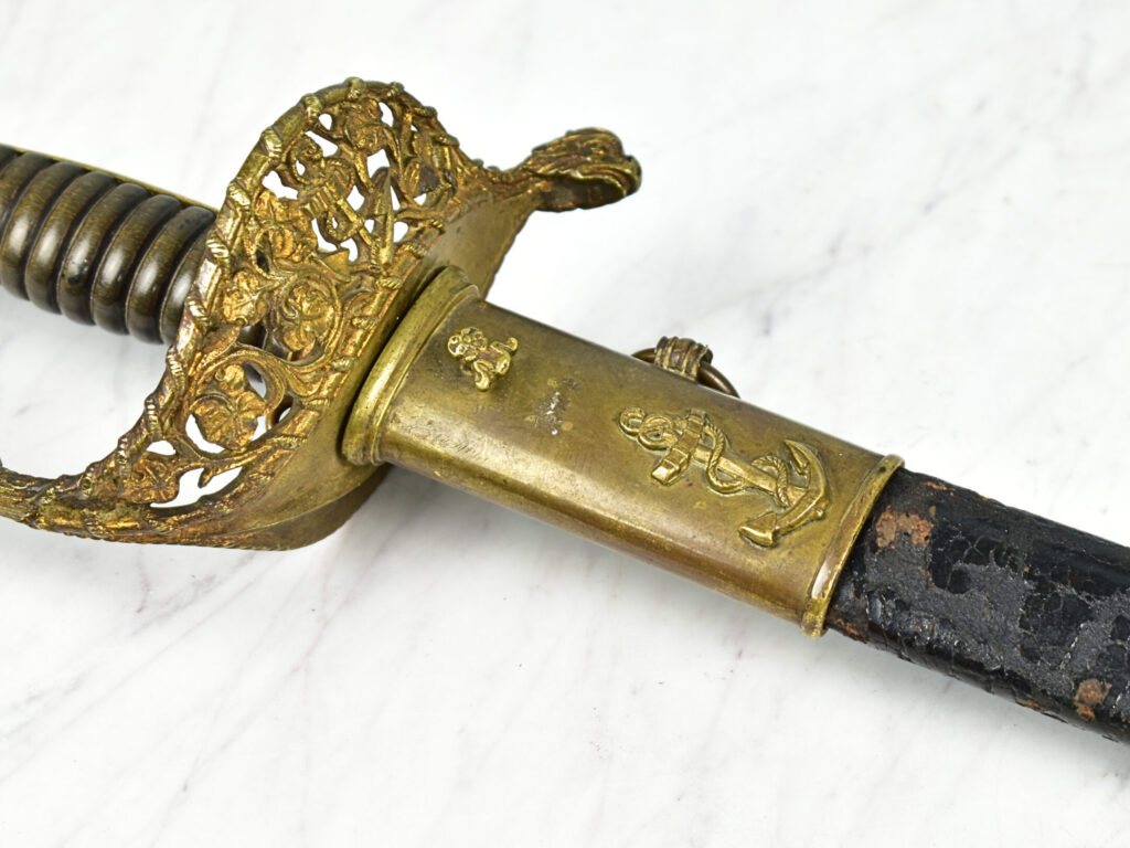 Антикварна шабля французького офіцера морського флоту