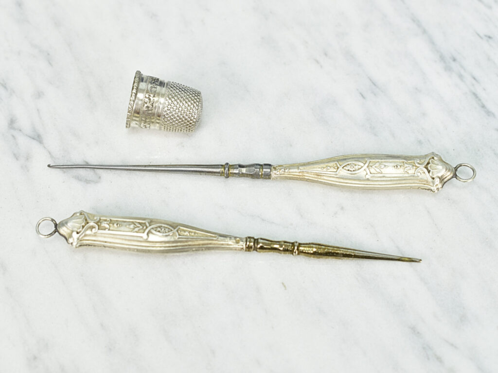 IMG_9411 Антикварний швейний набір