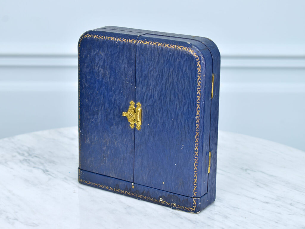 IMG_9417 Антикварний швейний набір