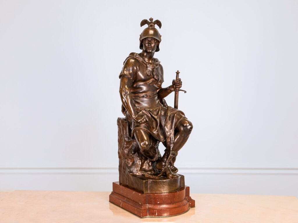 BN4A4721 Бронзова скульптура «Воїнська доблесть», P. Dubois