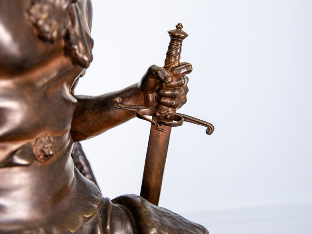 BN4A4733 Бронзова скульптура «Воїнська доблесть», P. Dubois