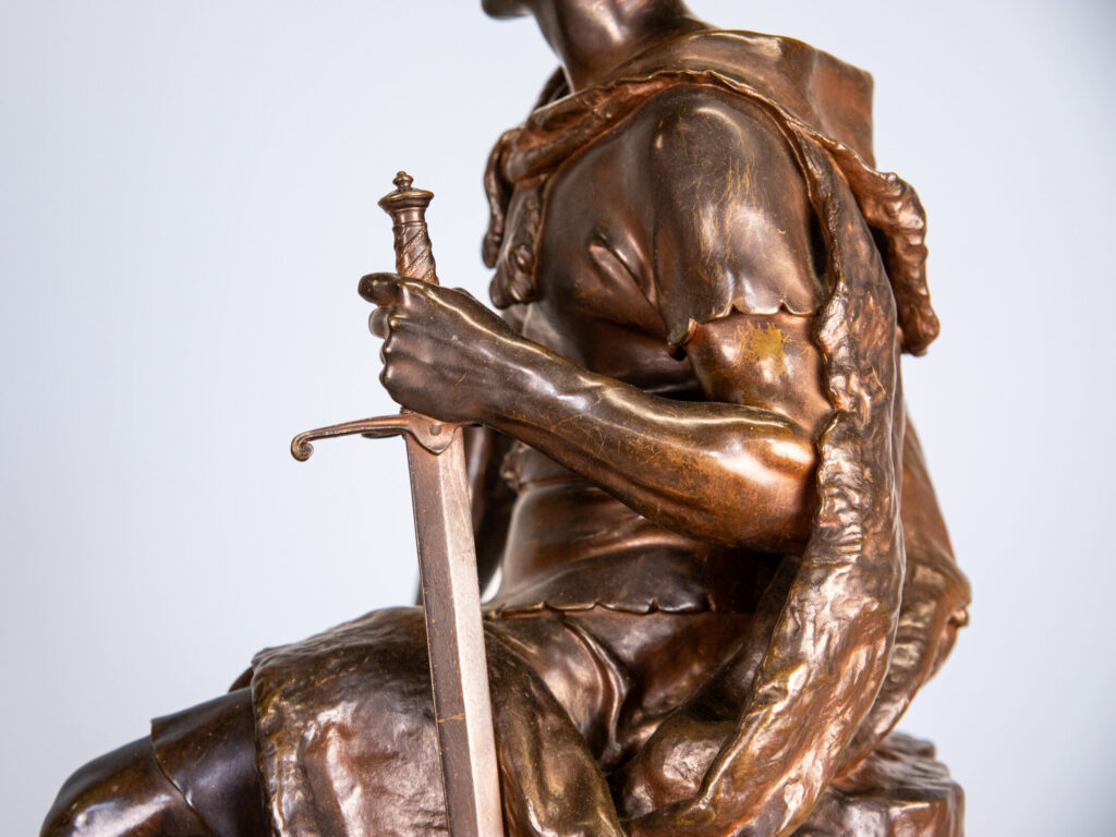 BN4A4756 Бронзова скульптура «Воїнська доблесть», P. Dubois