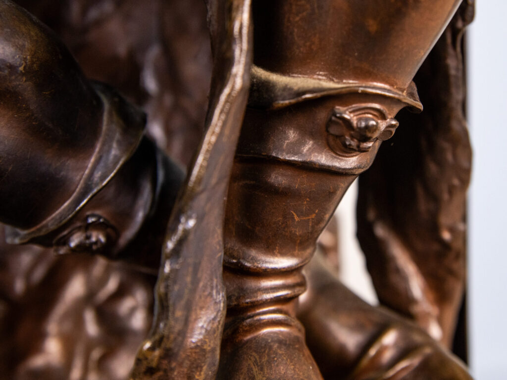 BN4A4771 Бронзова скульптура «Воїнська доблесть», P. Dubois