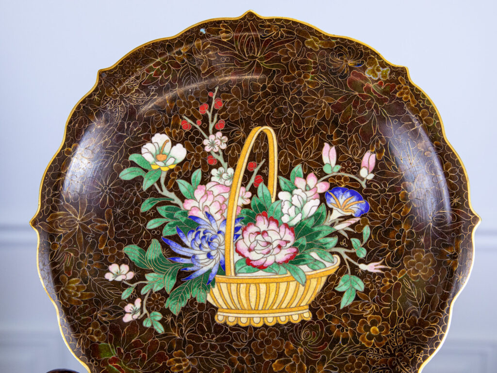 Антикварні декоративні тарілки в техніці Клуазоне