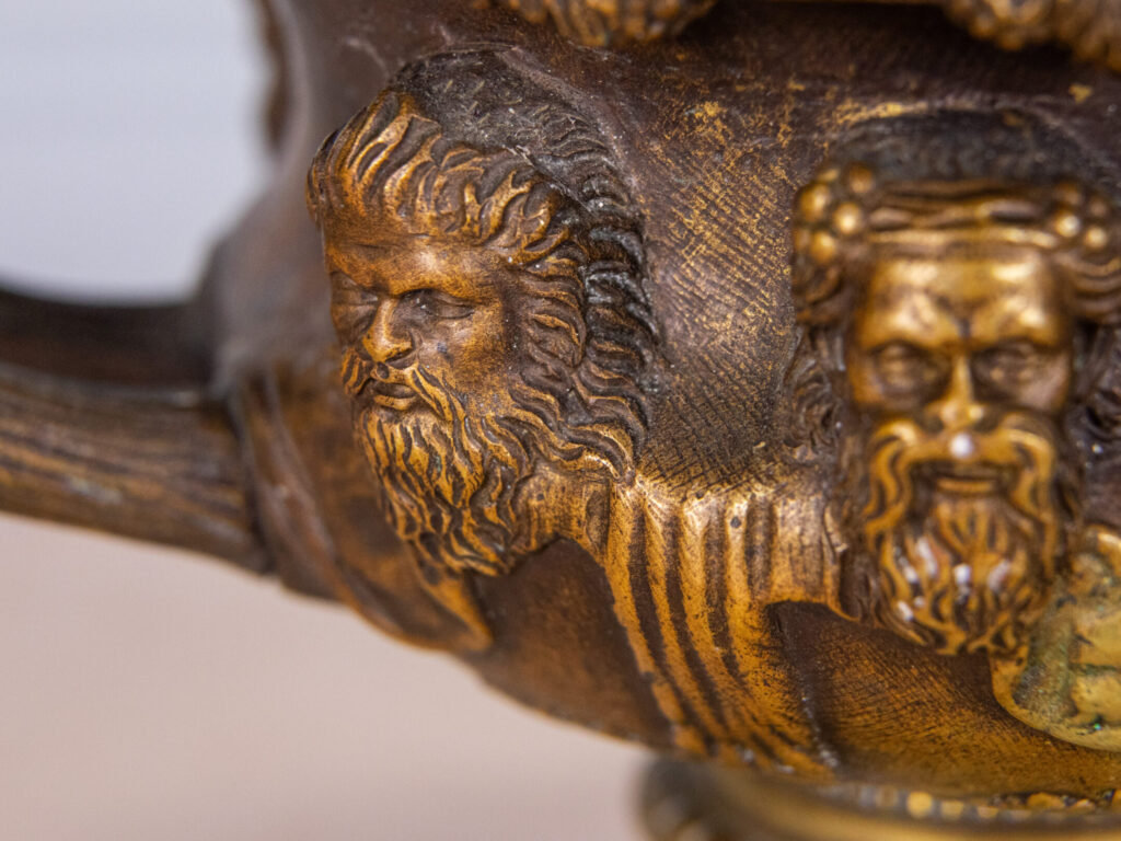 Антикварна ваза «Ворік» (Warwick Vase)