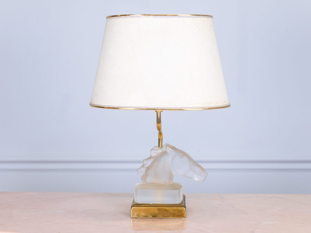 BN4A4970 Вінтажна настільна лампа Maison Le Dauphin