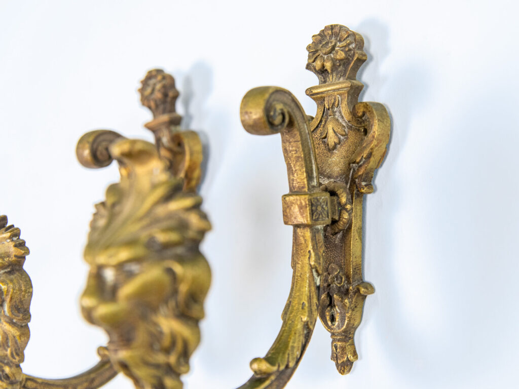 Антикварні тримачі для штор