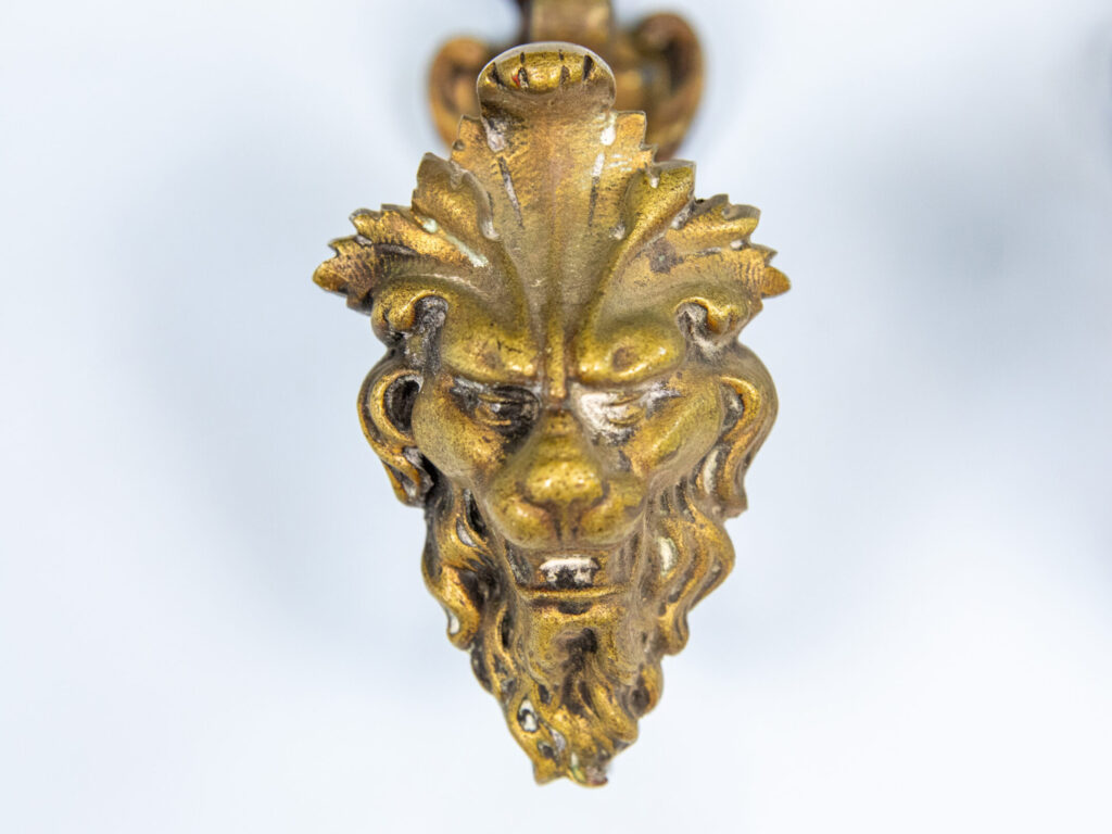 Антикварні тримачі для штор