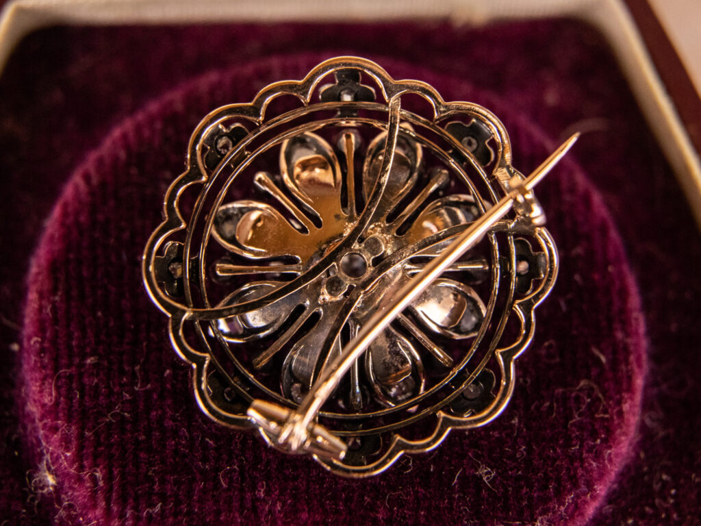 BN4A5542 Вінтажна брошка-кластер