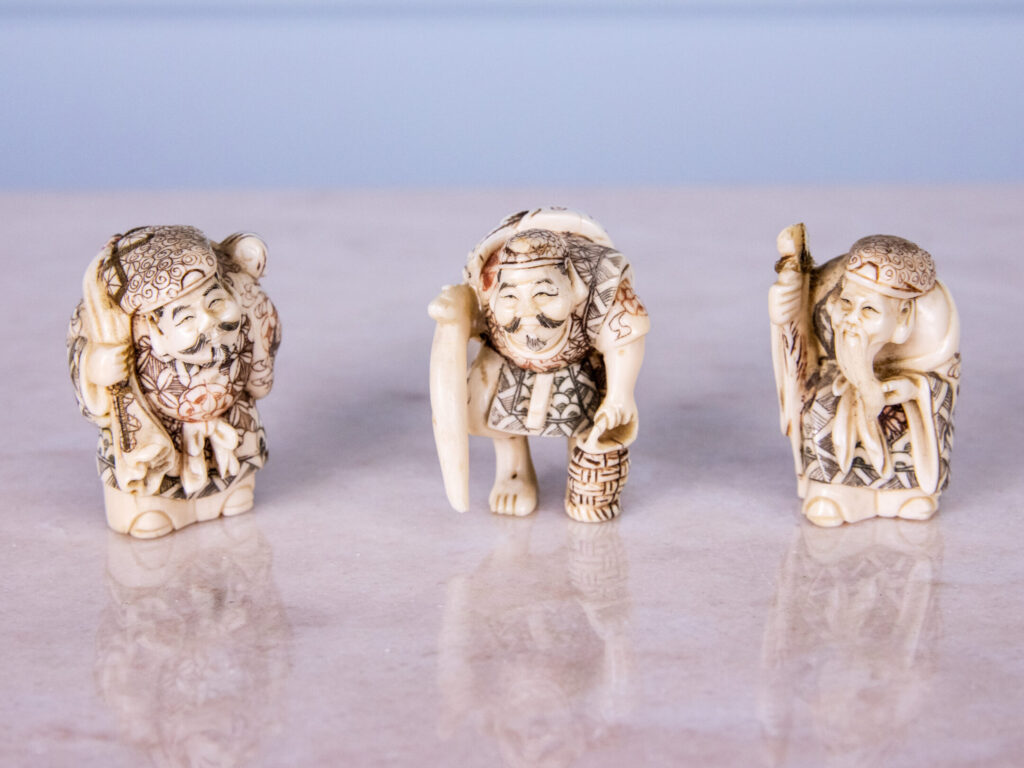 BN4A5611 Антикварні фігурки з кістки (нецке)