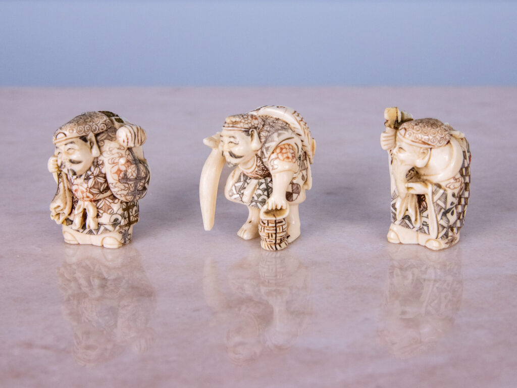 BN4A5613 Антикварні фігурки з кістки (нецке)