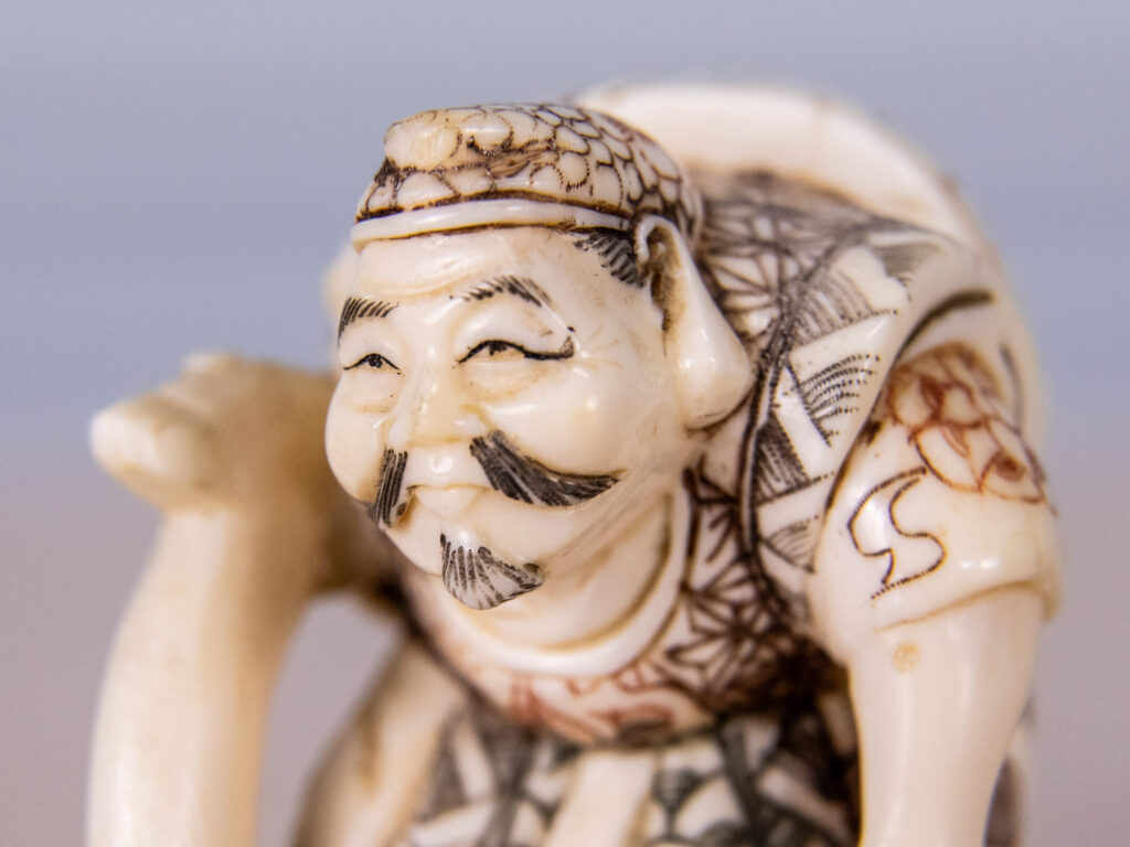 BN4A5649 Антикварні фігурки з кістки (нецке)