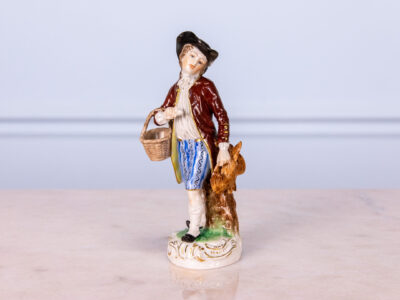 BN4A5687 Порцелянова статуетка «Продавець дичини»