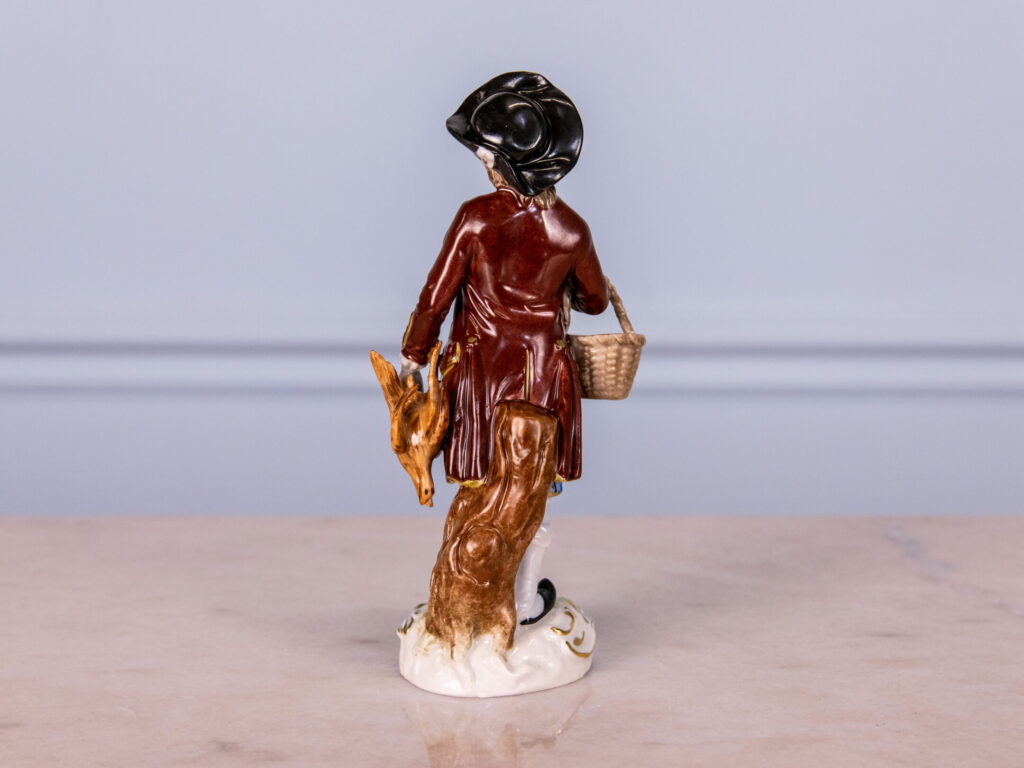 BN4A5690 Порцелянова статуетка «Продавець дичини»
