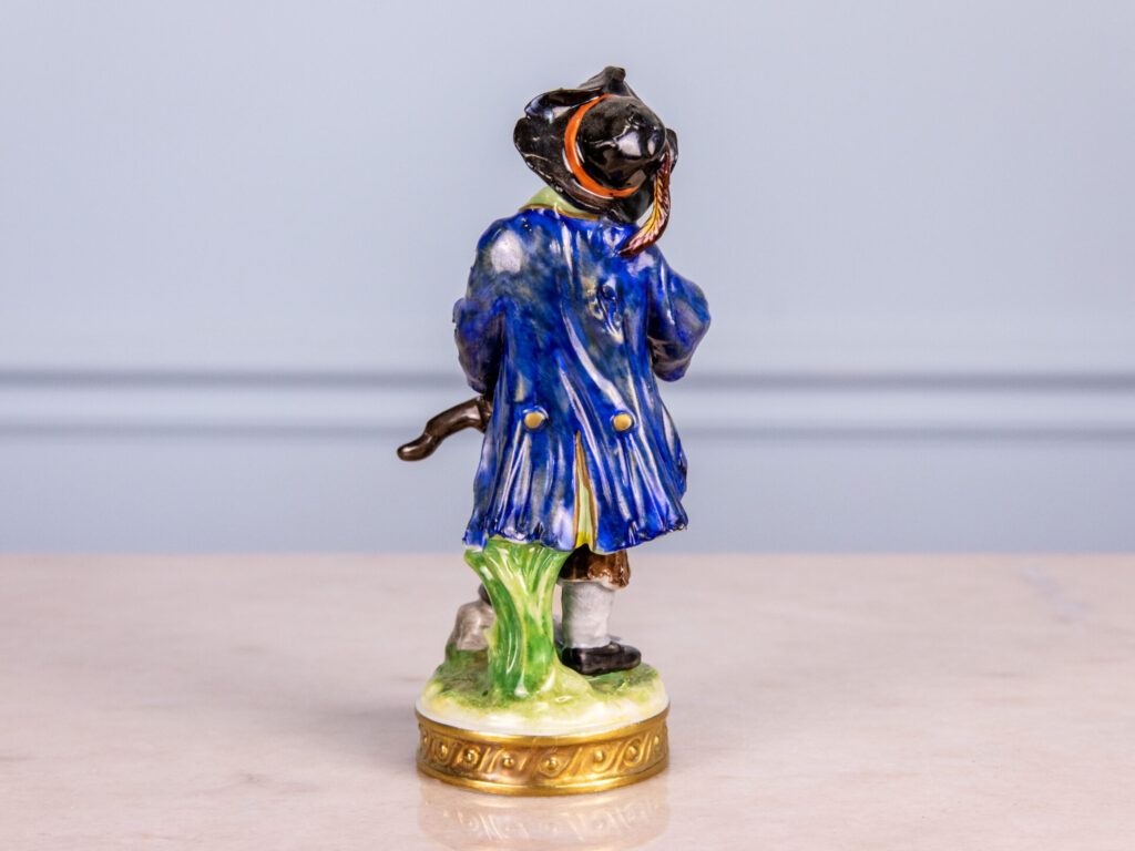 BN4A5771 Порцелянова статуетка «Музикант з лірою»