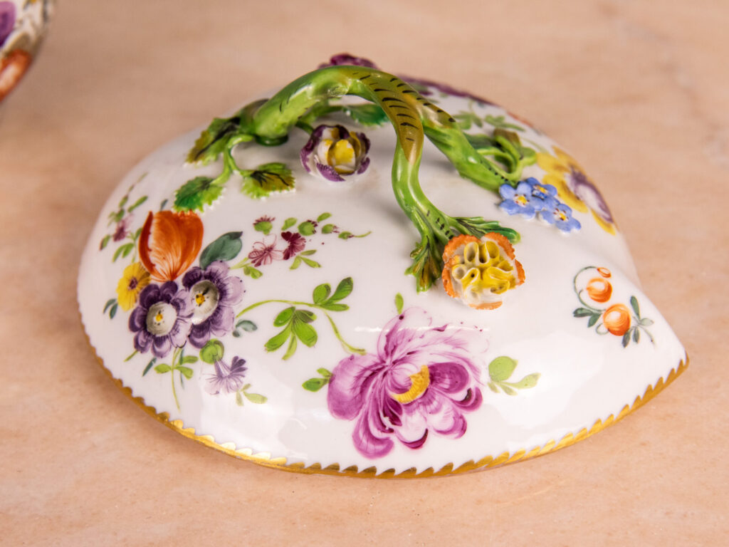 Порцелянова бонбоньєрка в стилі Meissen (Мейсен)