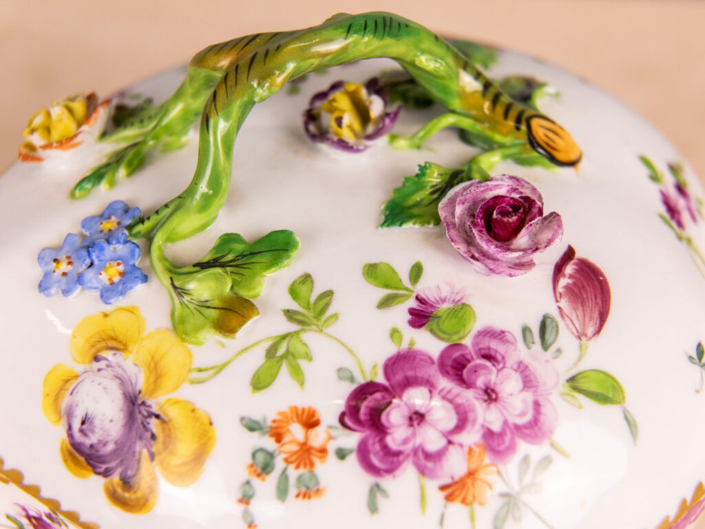 Порцелянова бонбоньєрка в стилі Meissen (Мейсен)