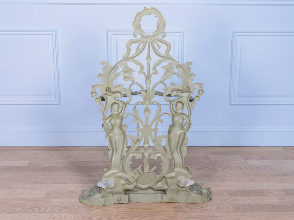 Антикварна підставка для парасольок, Corneau