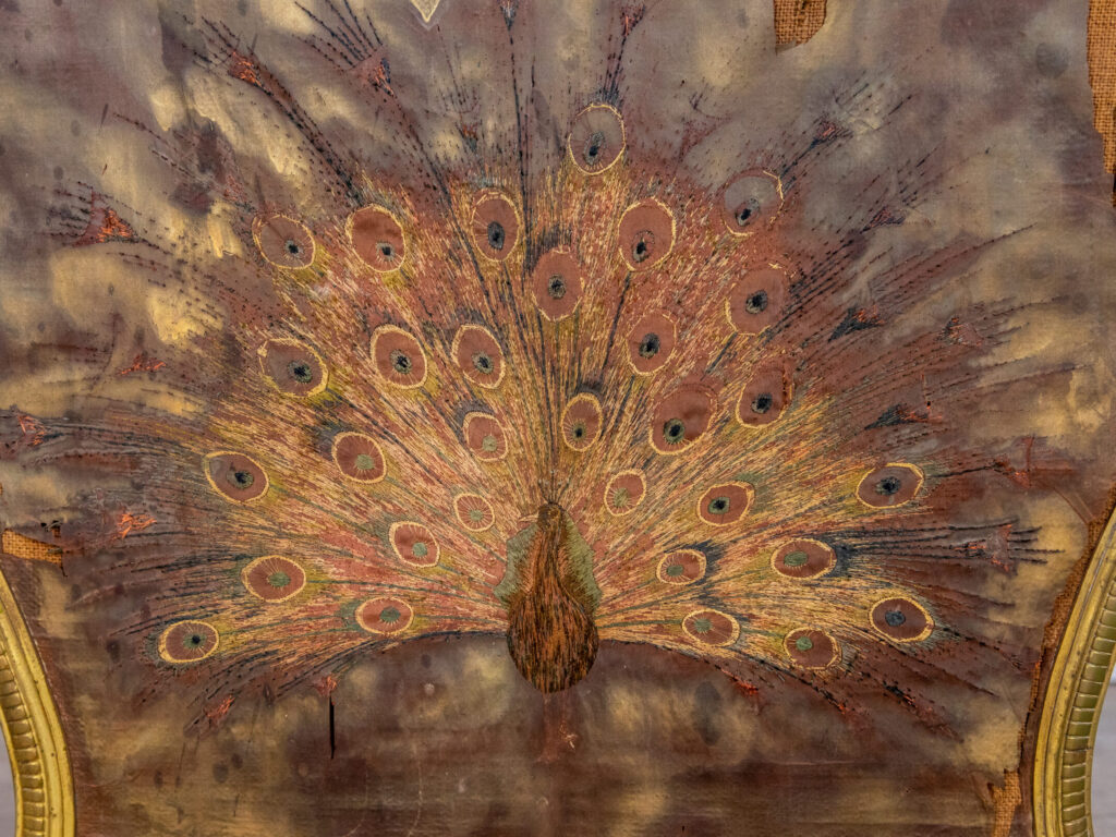 Антикварний камінний екран у стилі Рококо