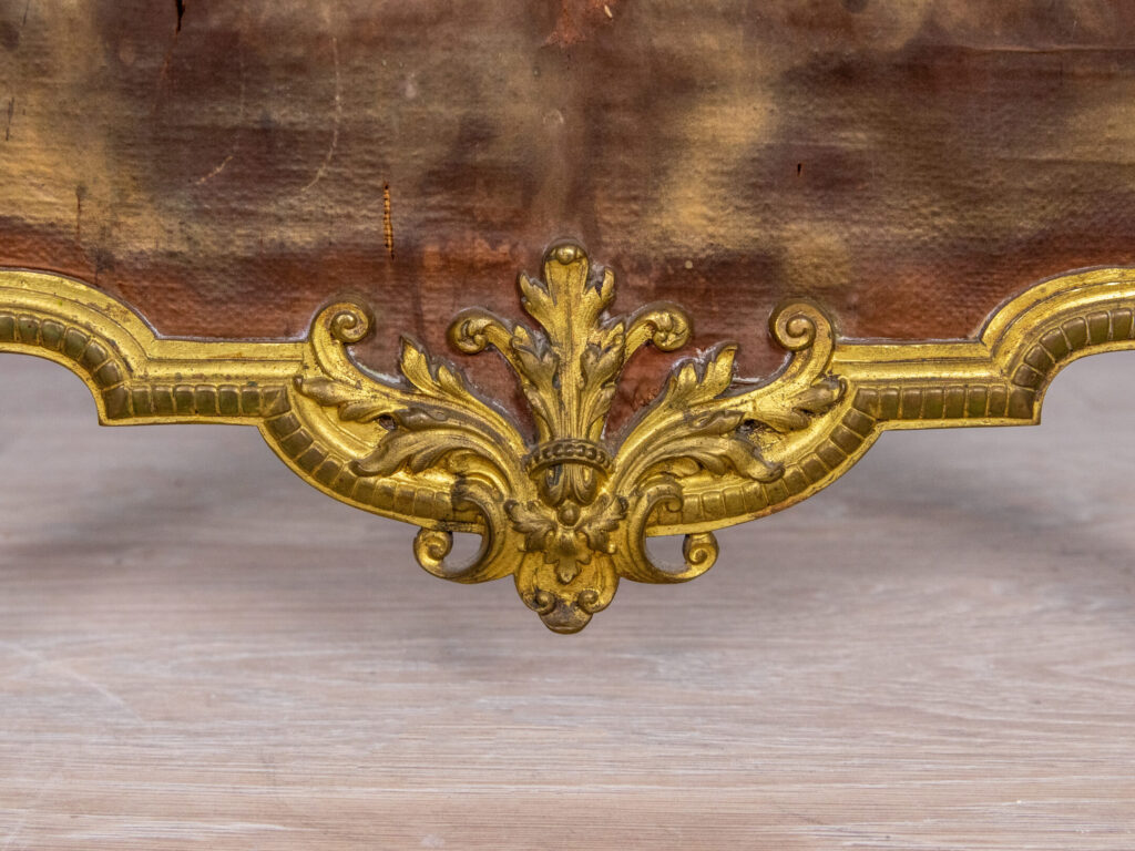 Антикварний камінний екран у стилі Рококо