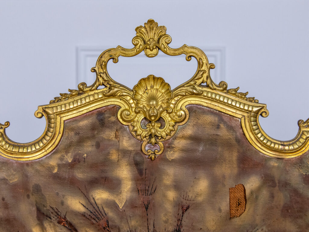 Антикварний камінний екран у стилі Рококо