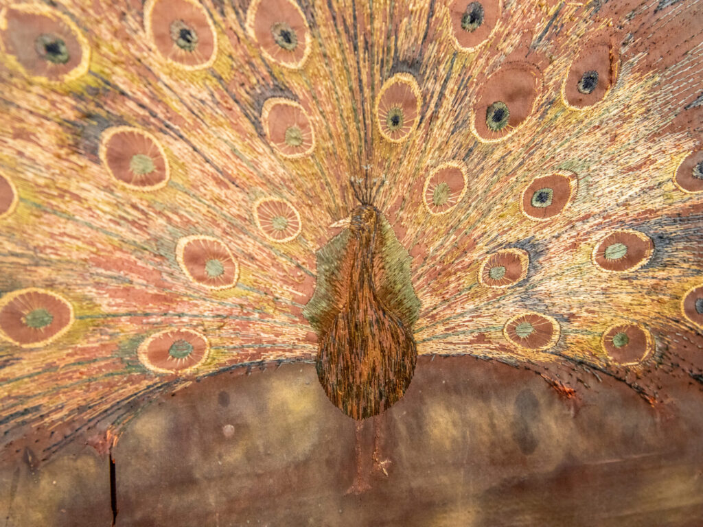 Антикварний камінний екран у стилі Рококо