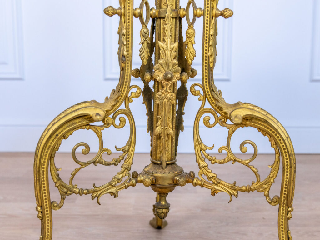 Антикварний торшер зі столиком