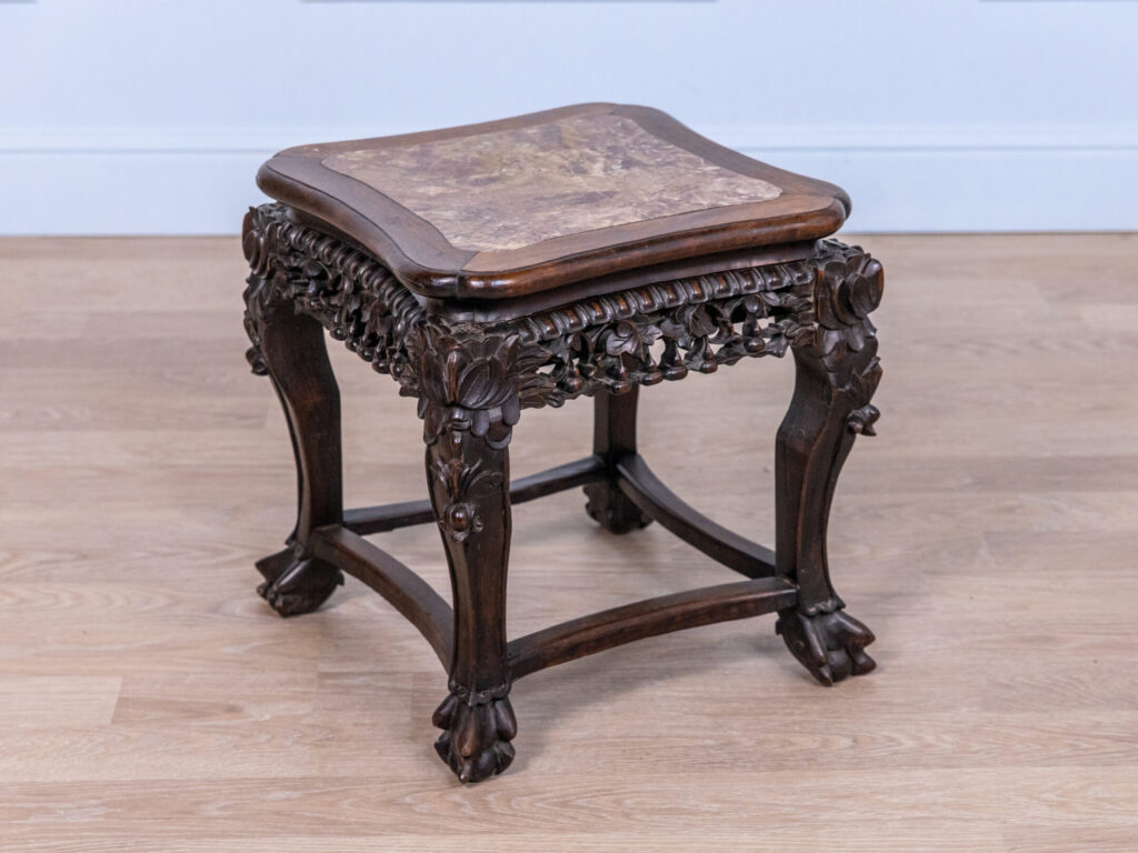 Антикварний різьблений столик