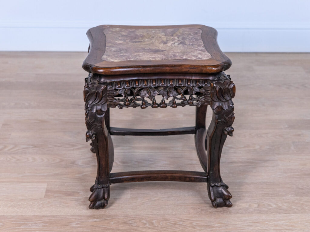 Антикварний різьблений столик