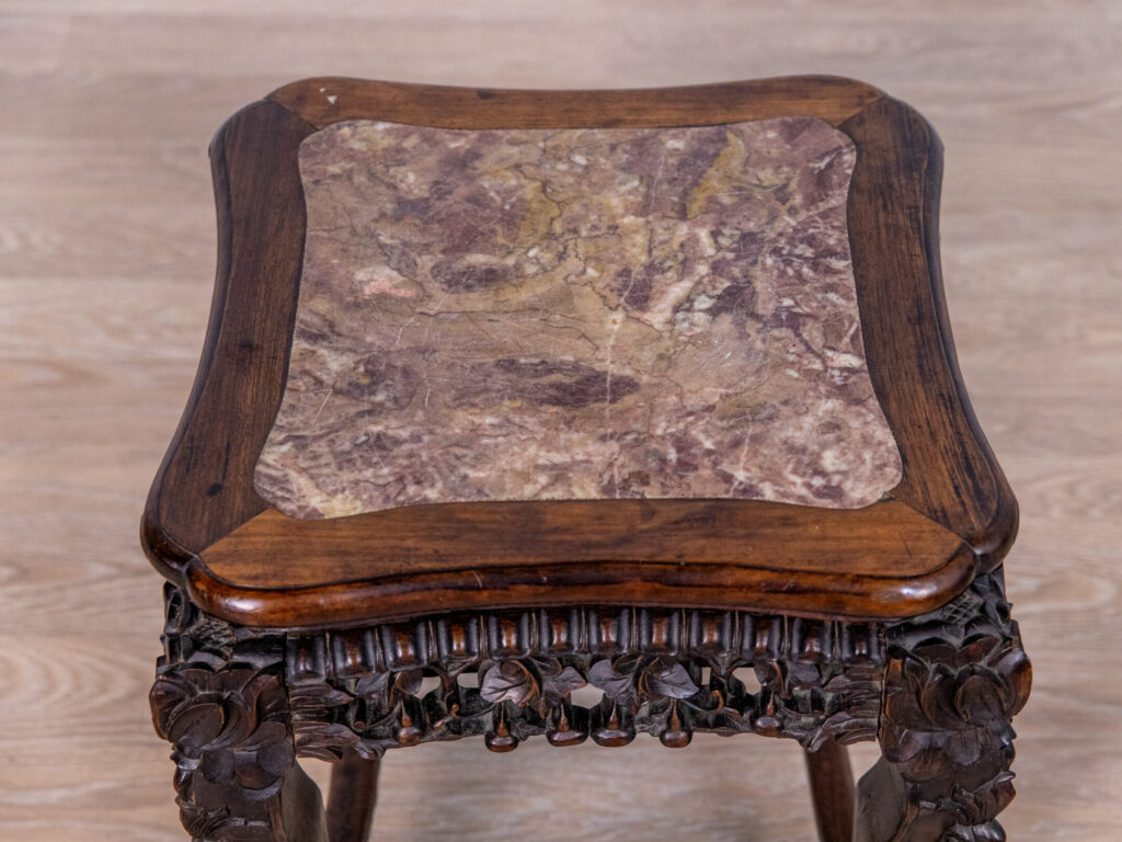 Антикварний різьблений столик