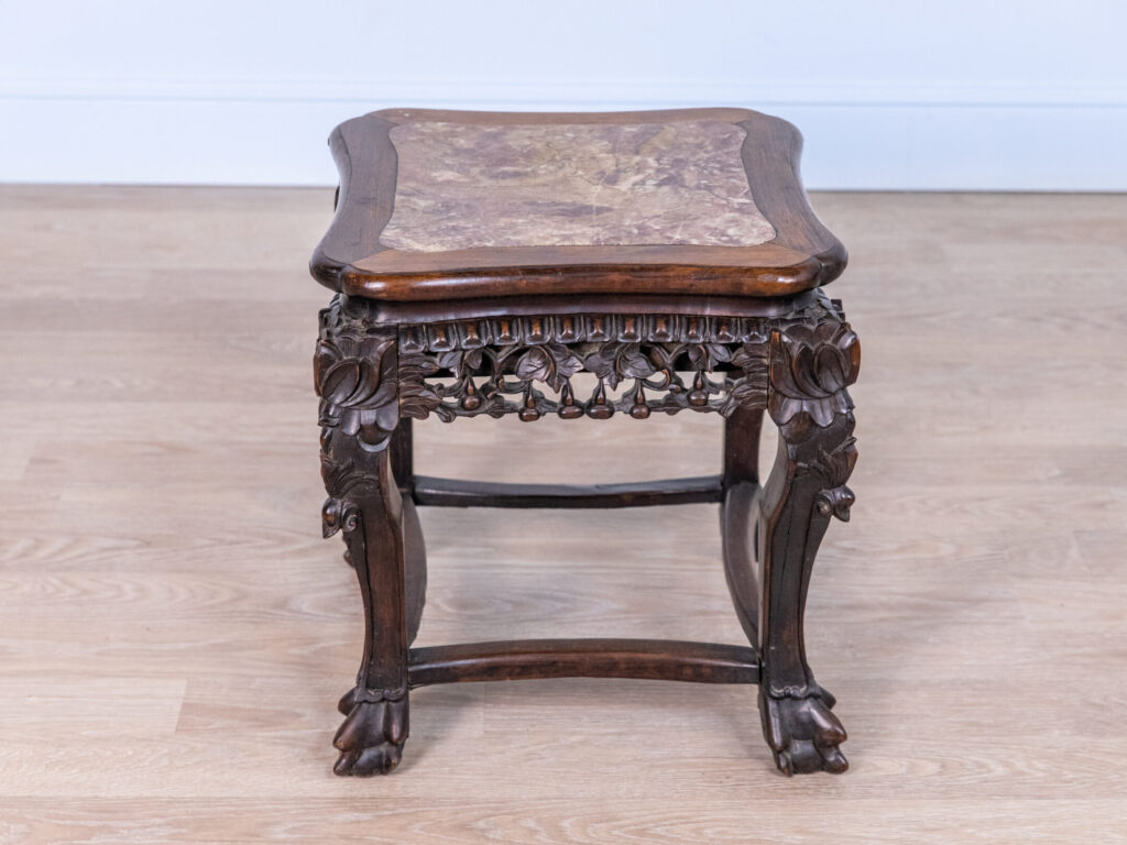 Антикварний різьблений столик