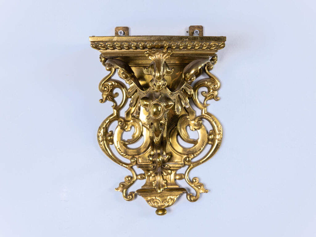 BN4A6164 Антикварна поличка-консоль