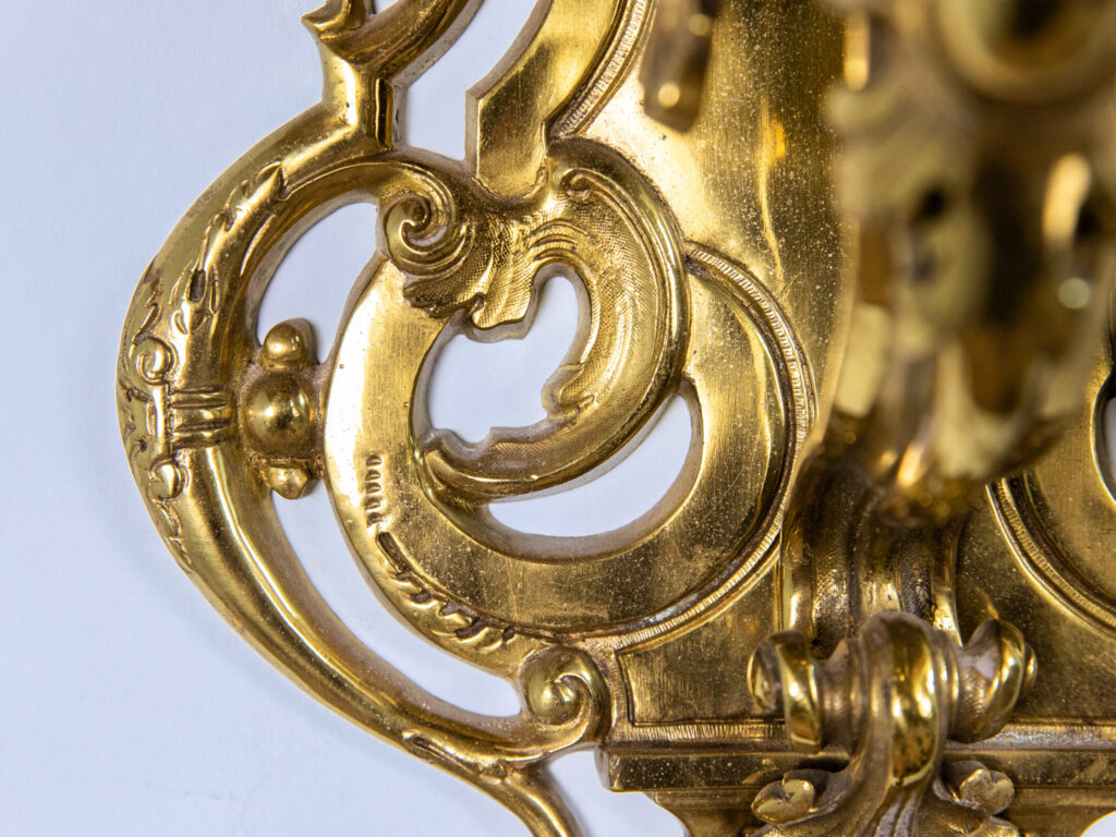 BN4A6173 Антикварна поличка-консоль