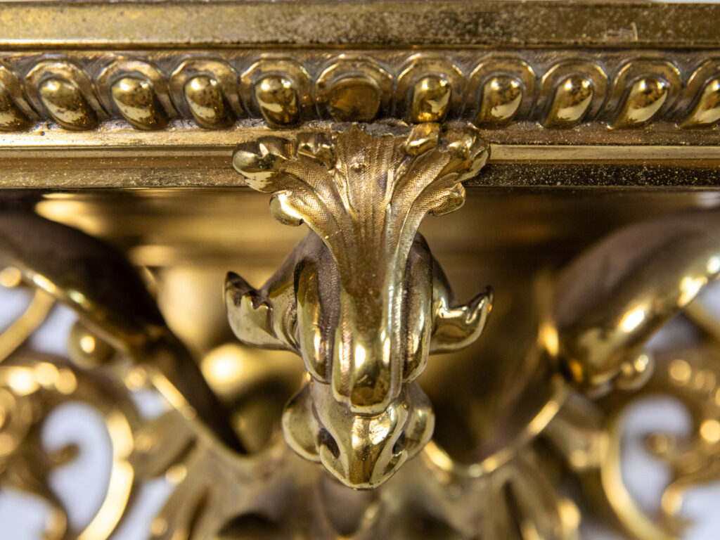 BN4A6175 Антикварна поличка-консоль