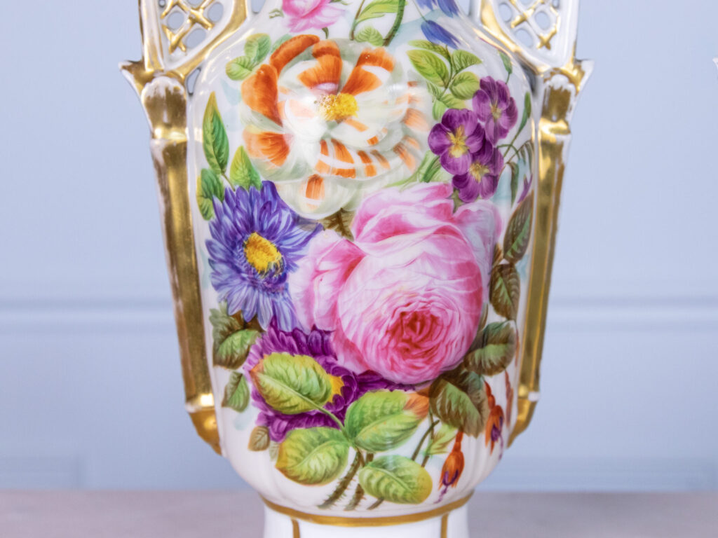 Антикварні декоративні вази Vieux Paris