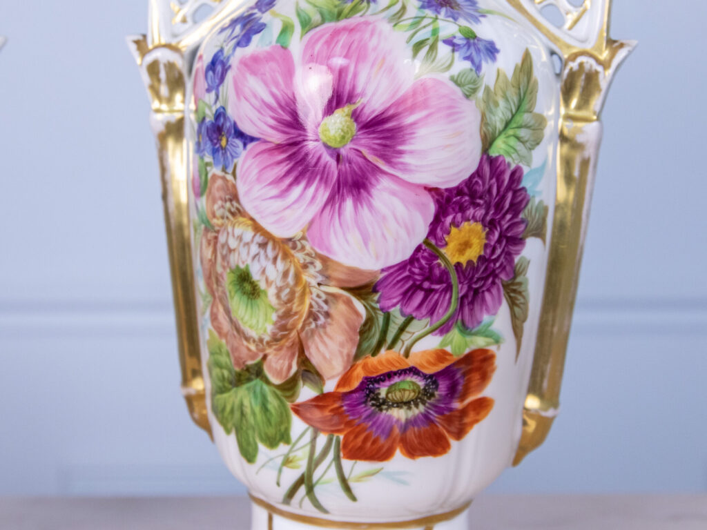 Антикварні декоративні вази Vieux Paris