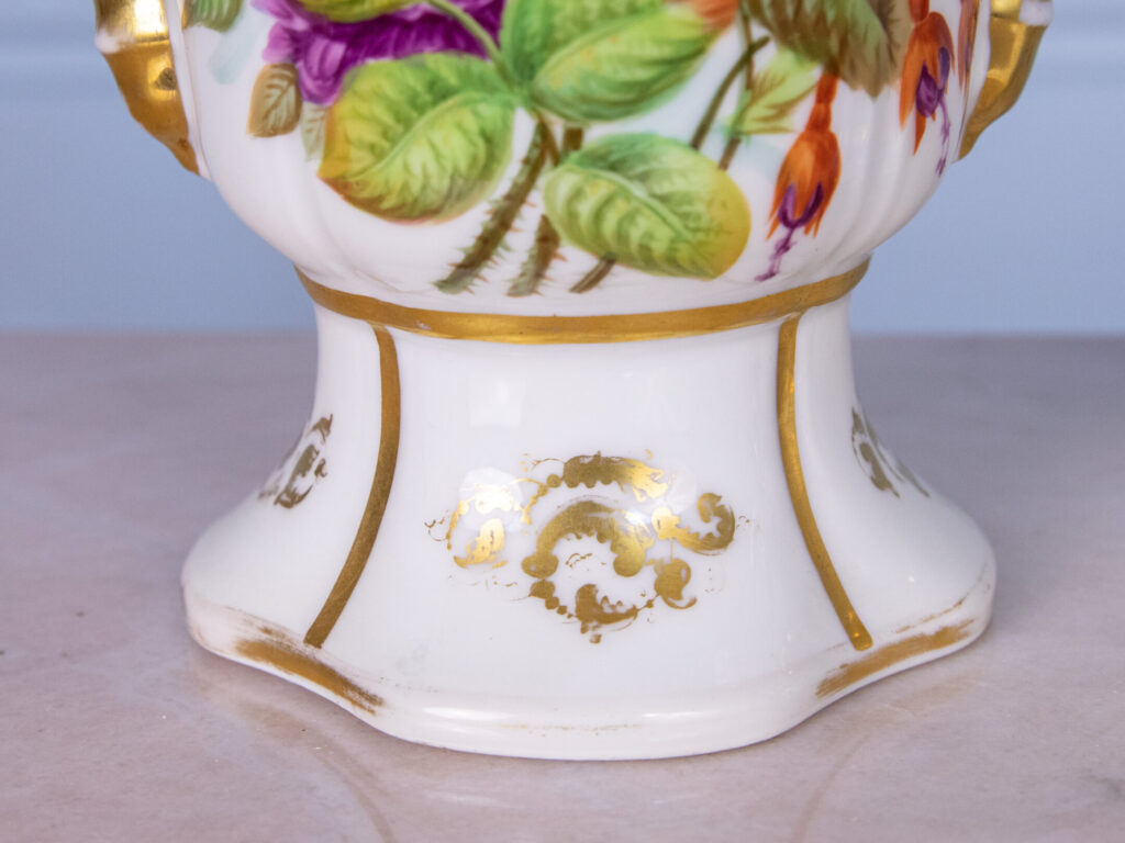 Антикварні декоративні вази Vieux Paris