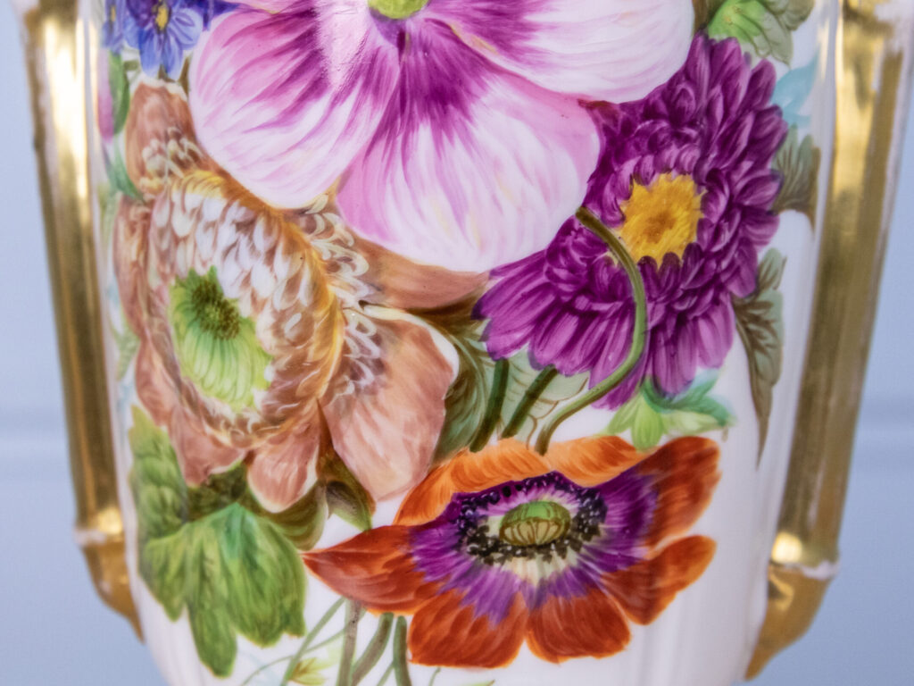 Антикварні декоративні вази Vieux Paris