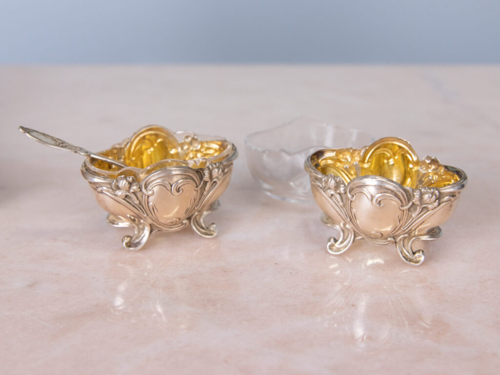 Антикварний срібний набір для спецій