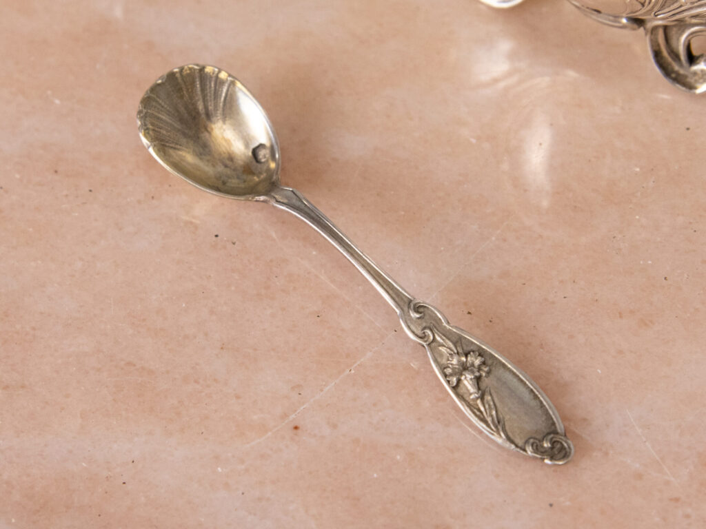 Антикварний срібний набір для спецій